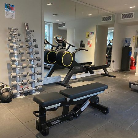 Student Castle Studio Apartments - Free Parking 바스 외부 사진