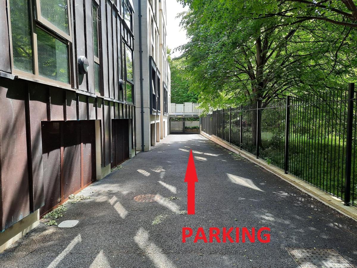Student Castle Studio Apartments - Free Parking 바스 외부 사진